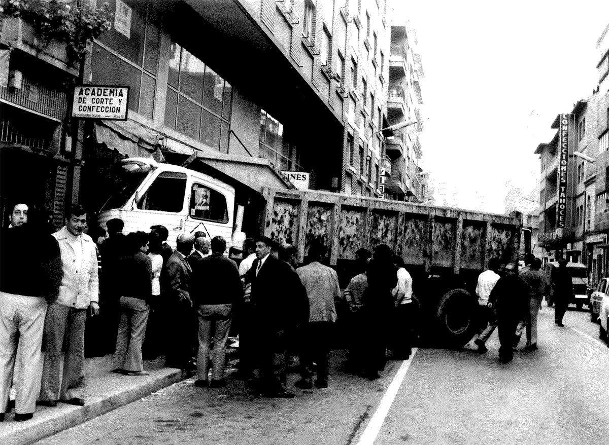 Foto accidente Avenida la Puebla 1974 2