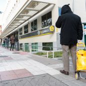 Correos regala el libro ‘Leyendas del Camino de Santiago’ a los preregrinos que pases por León