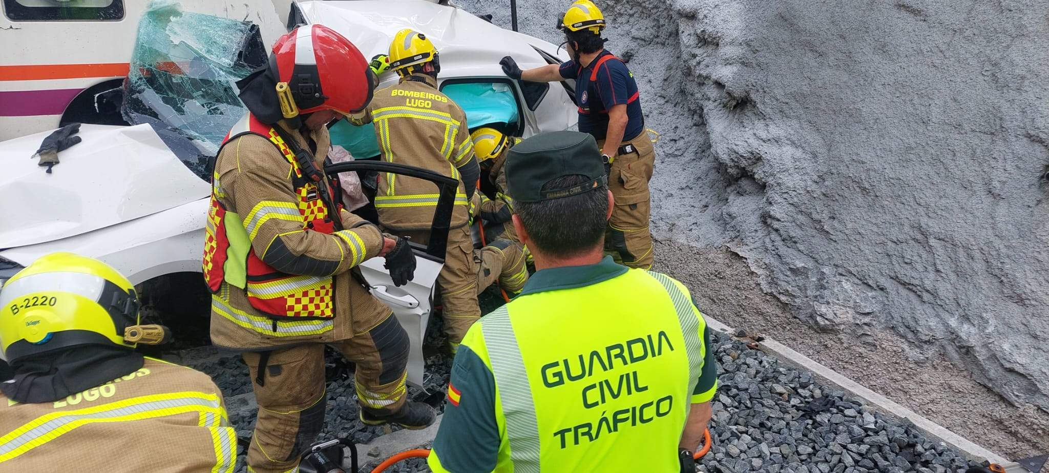 Accidente moral paso a nivel Lugo (4)