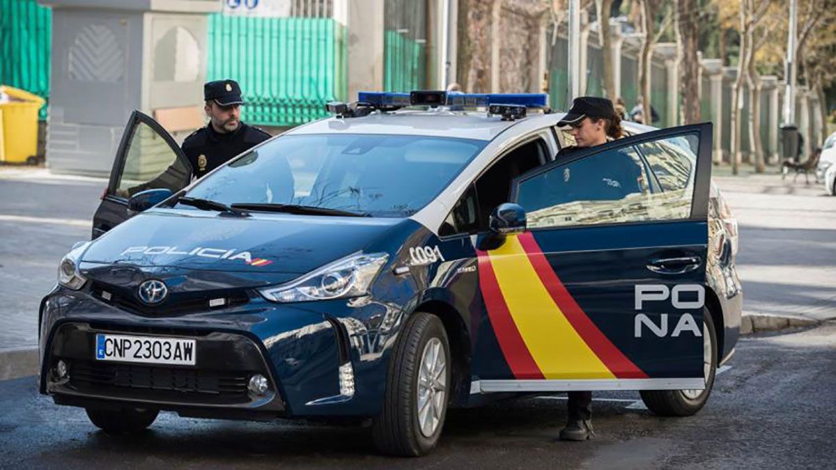 Detenido un hombre por amenazar a sus padres con un cuchillo en Astorga