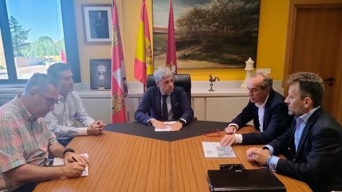 Fele y la Junta de Castilla y León trabajarán juntos por el desarrollo de la provincia de León