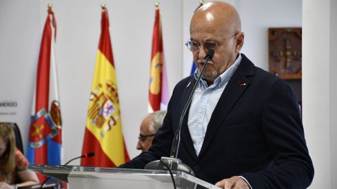 Pleno de constitución del Consejo del Bierzo y elección de Olegario Ramón como presidente