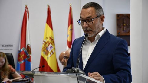 Pleno de constitución del Consejo del Bierzo y elección de Olegario Ramón como presidente