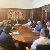 El alcalde de Ponferrada Marco Morala durante la reunión mantenida con la asociación de empresarios FELE 
