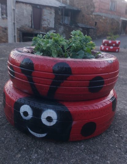 DECORACIÓN RECICLADA DECORACIÓN RECICLADA