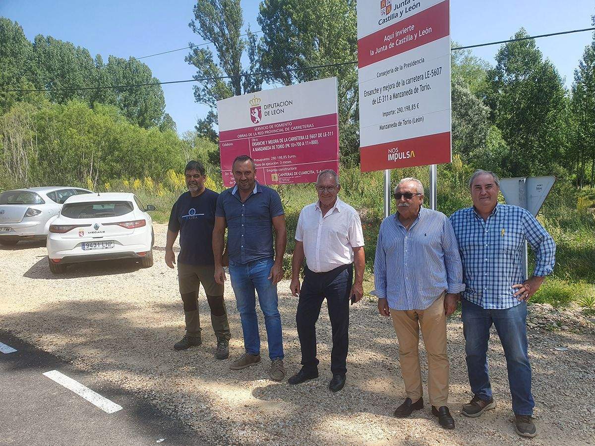 La Diputación de León culmina el ensanche y mejora de la carretera a Manzaneda de Torío tras invertir 290.198,85 euros La Diputación de León culmina el ensanche y mejora de la carretera a Manzaneda de Torío tras invertir 290.198,85 euros