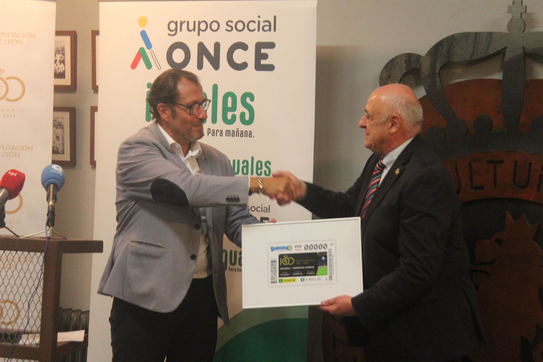 La Cultural y Deportiva Leonesa celebra su Centenario con el Cipón de Fin de Semana de la ONCE