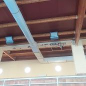 Desperfectos gradas piscinas Toralín