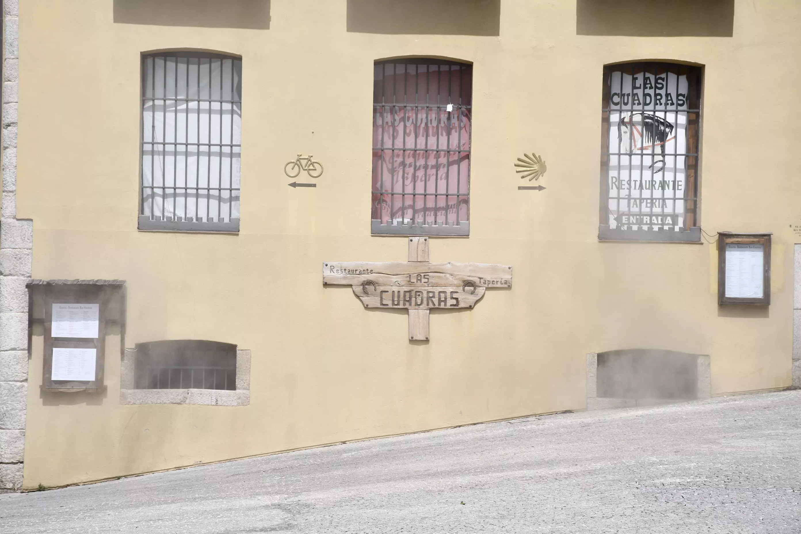 Incendio en la cocina del restaurante de Las Cuadras de Ponferrada (4) Incendio en la cocina del restaurante de Las Cuadras de Ponferrada (4)