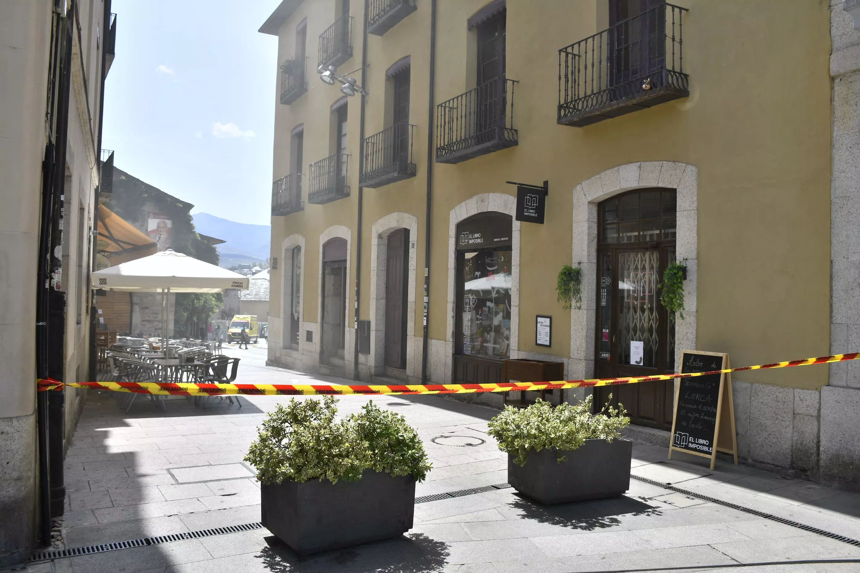 Incendio en la cocina del restaurante de Las Cuadras de Ponferrada(3) Incendio en la cocina del restaurante de Las Cuadras de Ponferrada(3)