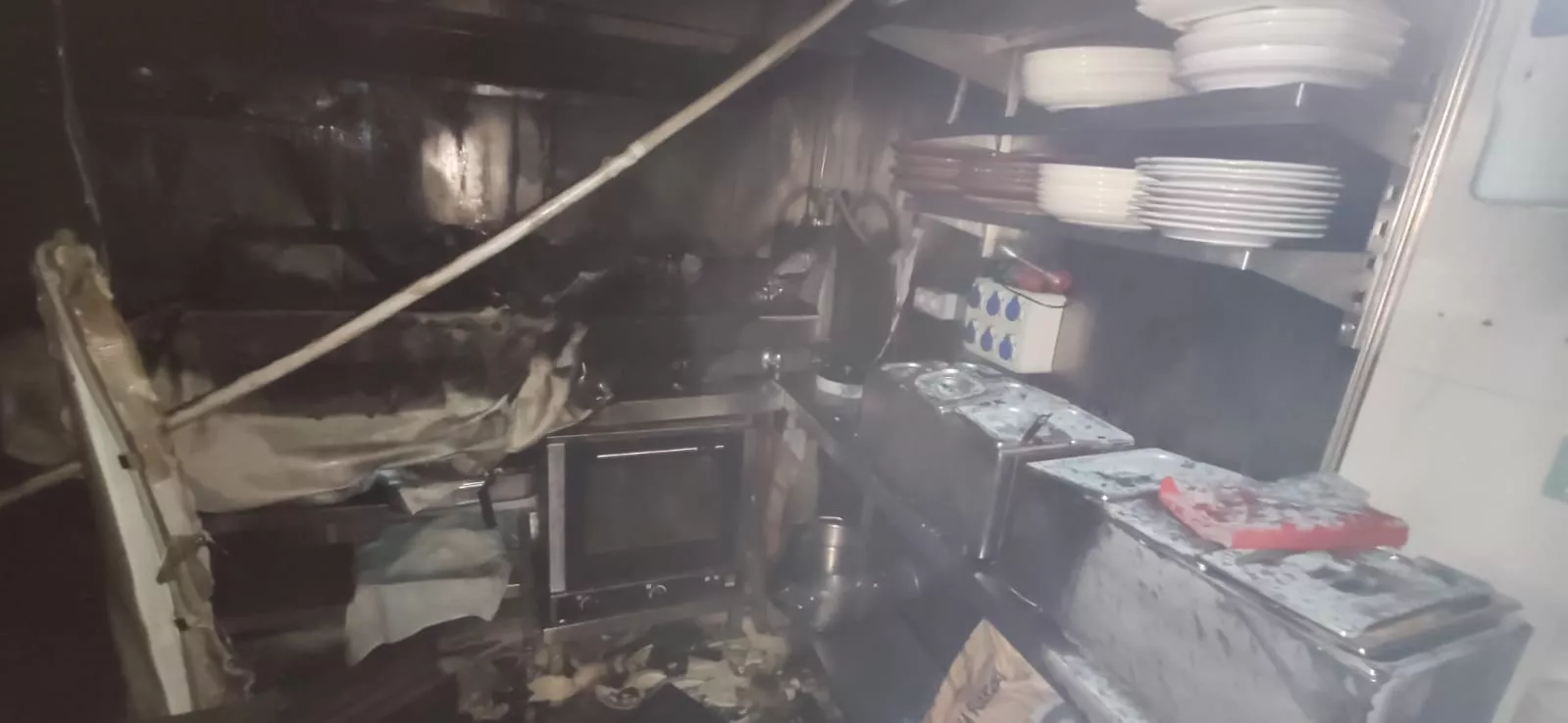 Cocina del restaurante Las Cuadras tras el incendio