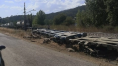 Descarrilamiento de un tren de mercancías en Vilamartín de Valdeorras Descarrilamiento de un tren de mercancías en Vilamartín de Valdeorras