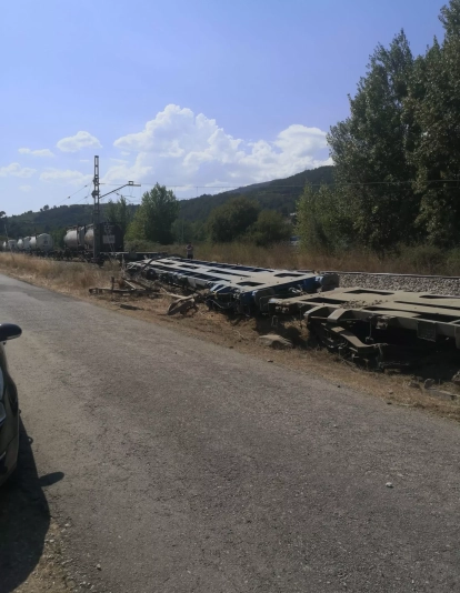Descarrilamiento de un tren de mercancías en Vilamartín de Valdeorras.