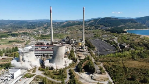 endesa video torres compostilla demolicion
