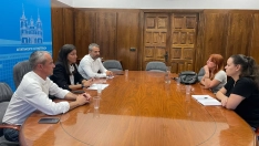 Reunión entre el equipo de gobierno de Ponferrada y el comité de empresa de Teleperformance por el ERE que la empresa va a aplicar