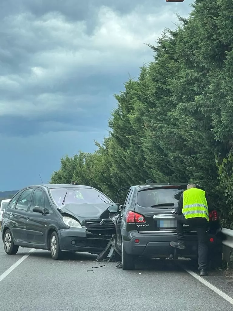 Trasladado al Hospital del Bierzo tras un accidente en Camponaraya
