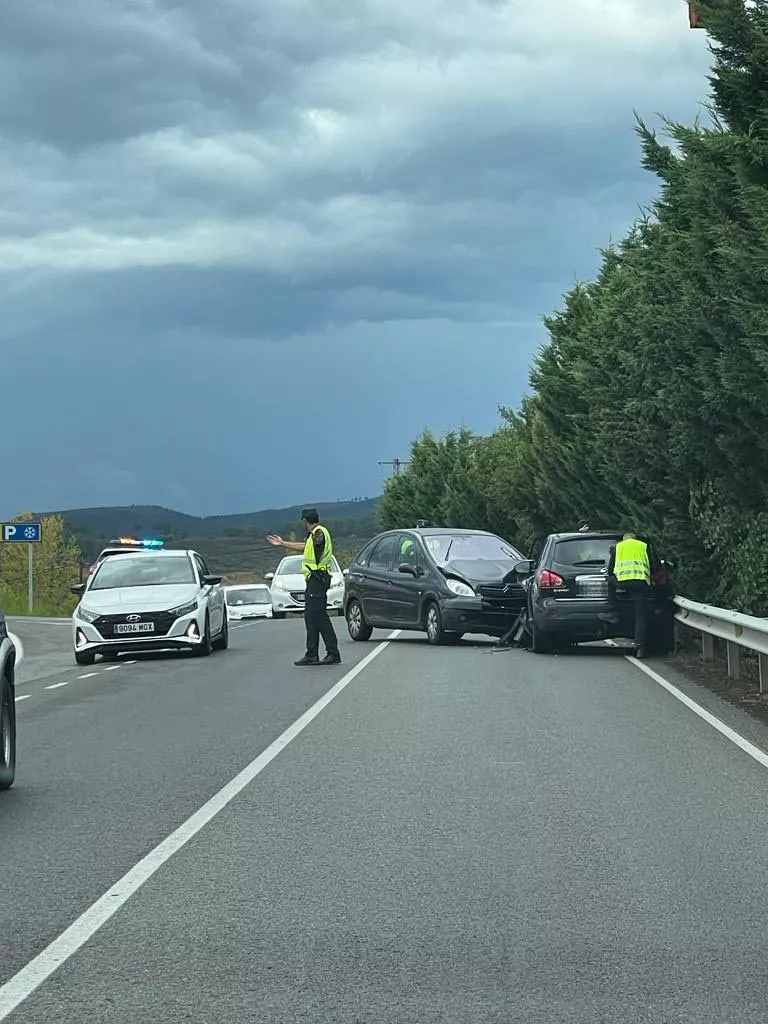 Trasladado al Hospital del Bierzo tras un accidente en Camponaraya