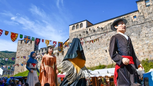 El desfile de gigantes y cabezudos de este 2023 El desfile de gigantes y cabezudos de este 2023