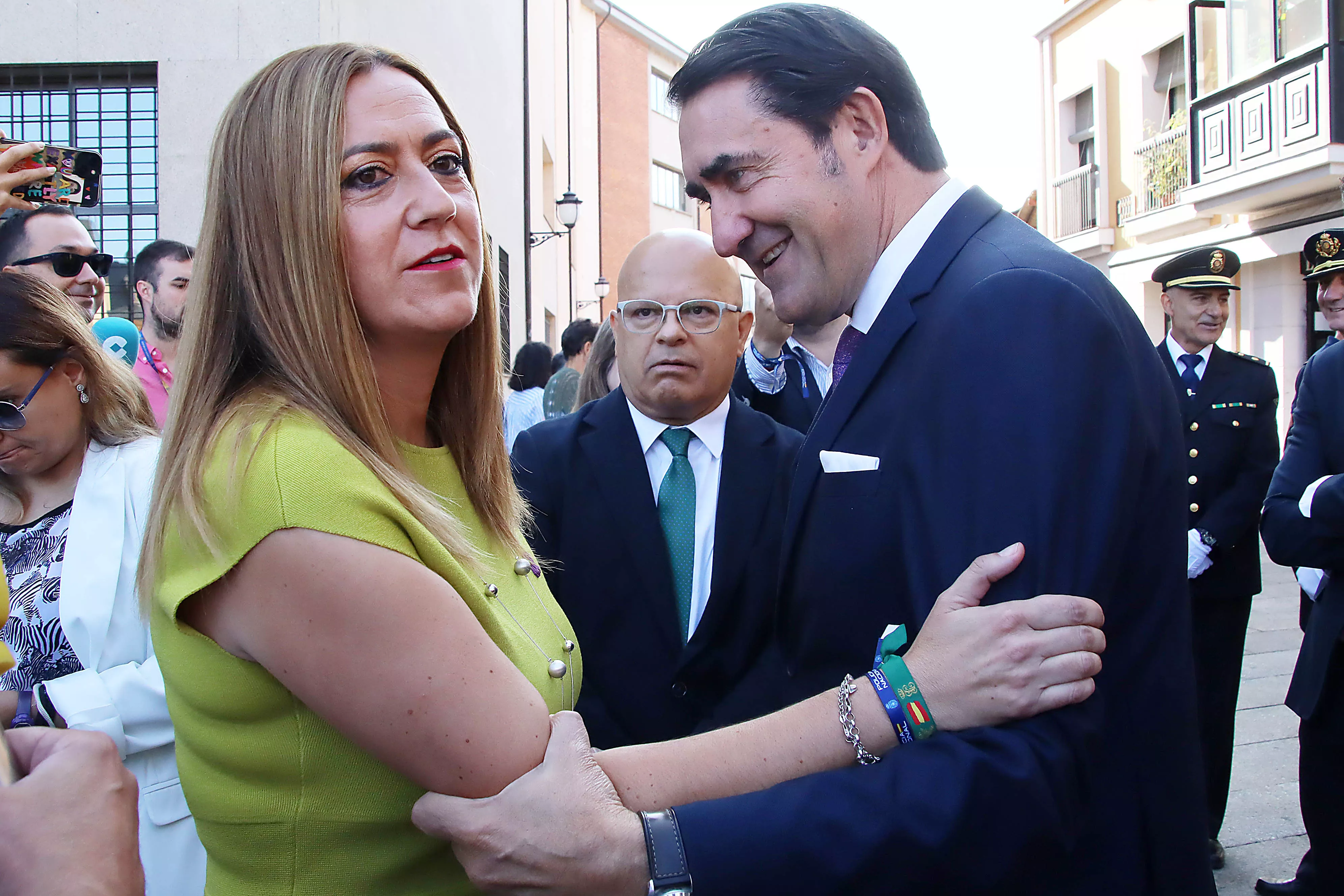 Acto institucional  y desfile tradicional en el Día del Bierzo y de La Encina