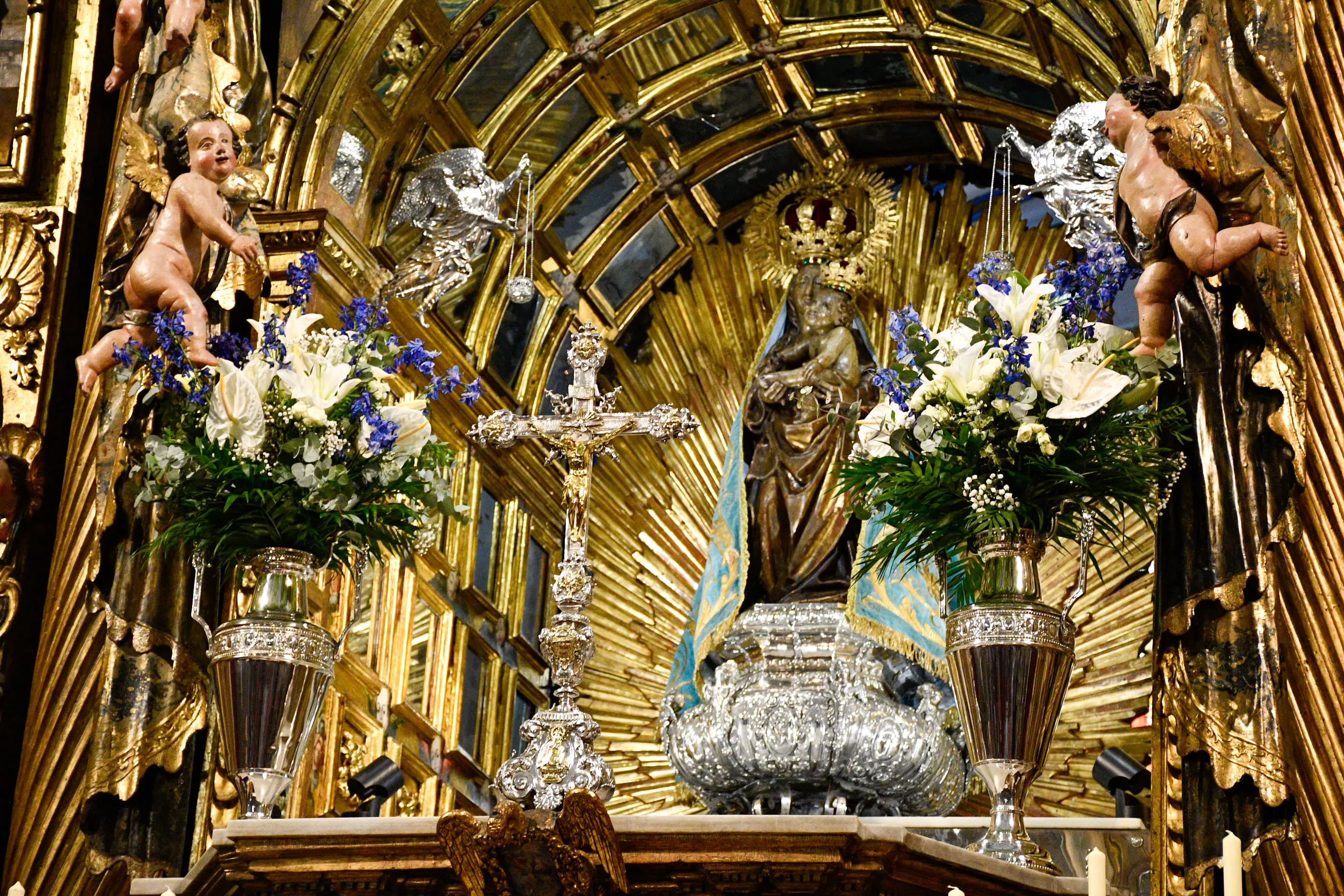 Ofrenda a la Virgen de La Encina de las pedanías de Ponferrada 