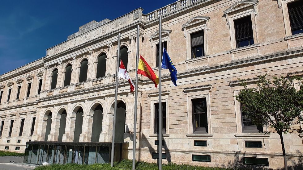Imagen del Tribunal Superior de Justicia de Castilla y León | El TSJ condena a la Junta por dejar mudo a un paciente al que extirparon la laringe tras un diagnóstico erróneo de cáncer