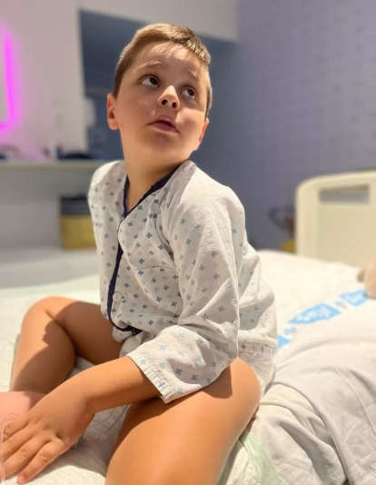 Adrián (5) Adrián (5)