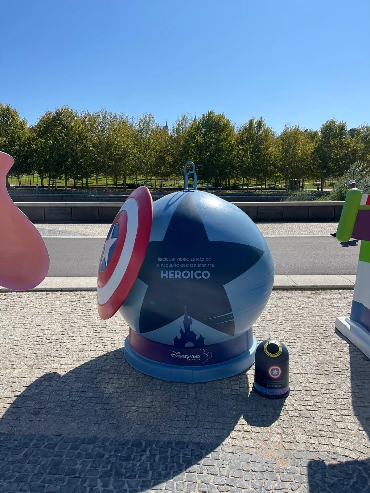 Iglús tematizados por Disneyland Paris en Ponferrada (4) Iglús tematizados por Disneyland Paris en Ponferrada (4)