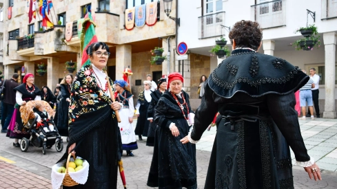  Tradicional procesión y comitiva de autoridades en el día del Cristín de Bembibre  (3)