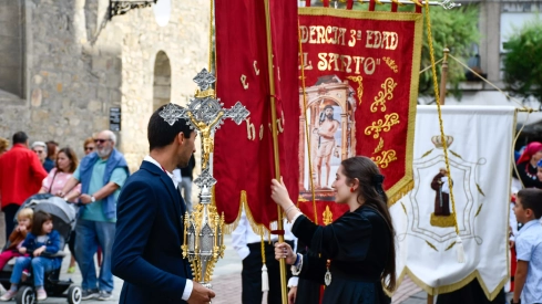  Tradicional procesión y comitiva de autoridades en el día del Cristín de Bembibre  (4)
