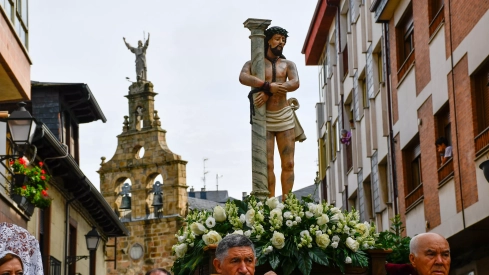  Tradicional procesión y comitiva de autoridades en el día del Cristín de Bembibre  (10)
