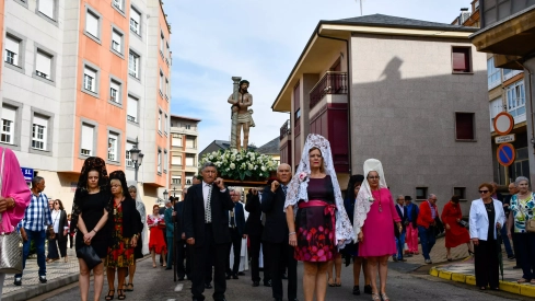  Tradicional procesión y comitiva de autoridades en el día del Cristín de Bembibre  (13)