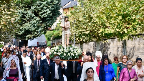  Tradicional procesión y comitiva de autoridades en el día del Cristín de Bembibre  (26)