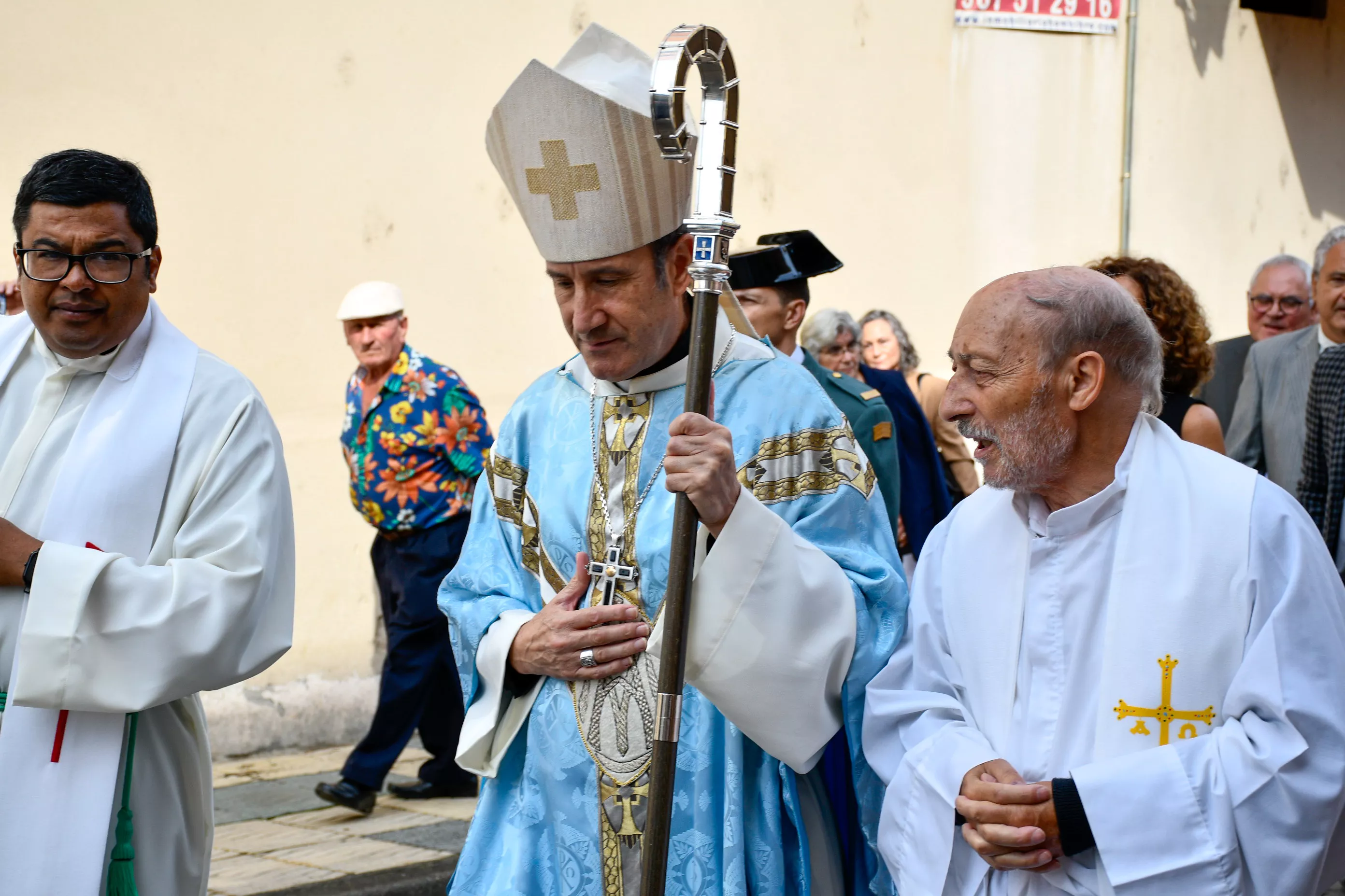 Tradicional procesión y comitiva de autoridades en el día del Cristín de Bembibre  (46)