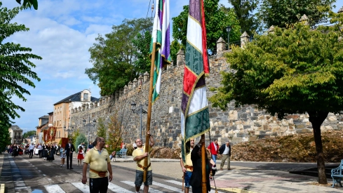  Tradicional procesión y comitiva de autoridades en el día del Cristín de Bembibre  (52)