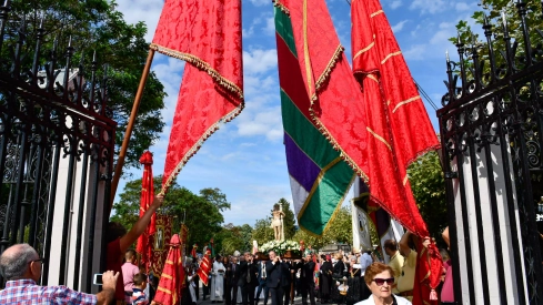  Tradicional procesión y comitiva de autoridades en el día del Cristín de Bembibre  (69)