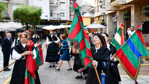  Tradicional procesión y comitiva de autoridades en el día del Cristín de Bembibre  (73)