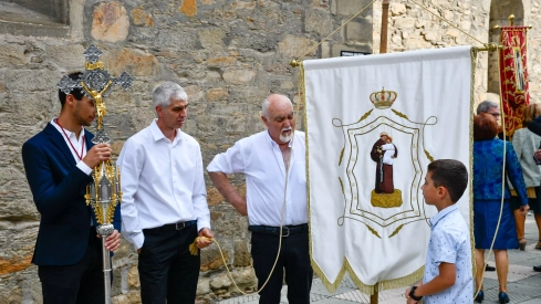  Tradicional procesión y comitiva de autoridades en el día del Cristín de Bembibre  (74)