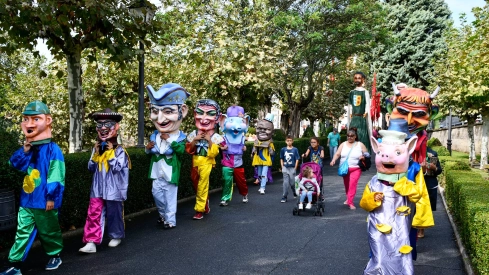  Tradicional procesión y comitiva de autoridades en el día del Cristín de Bembibre  (93)