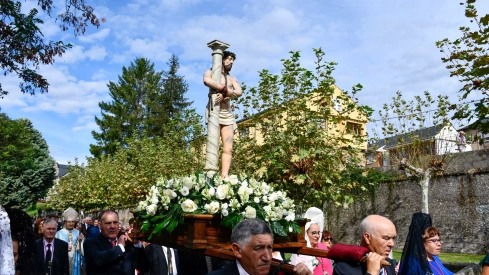  Tradicional procesión y comitiva de autoridades en el día del Cristín de Bembibre  (96)