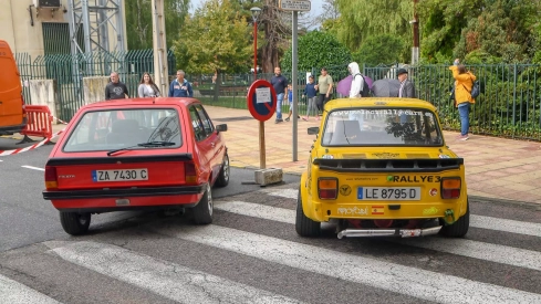 III Concentración de coches clásicos en Bembibre