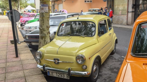 III Concentración de coches clásicos en Bembibre