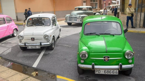 III Concentración de coches clásicos en Bembibre