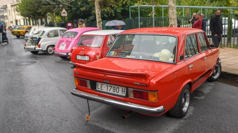III Concentración de coches clásicos en Bembibre