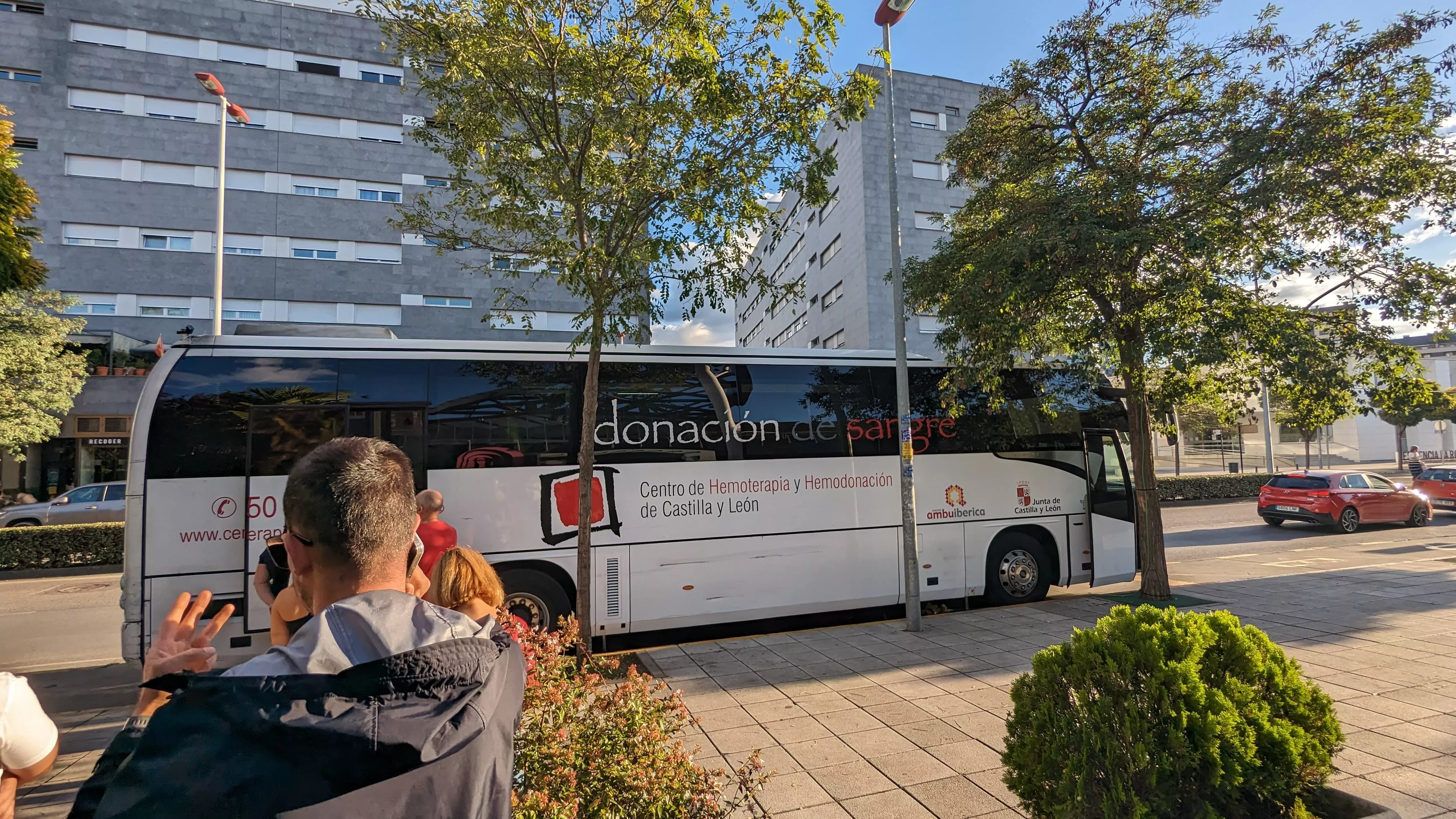 Autobús para donar sangre en El Bierzo