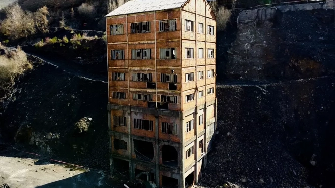 La boca de la mina 3 La boca de la mina 3