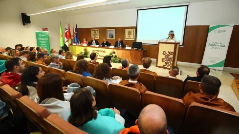 El Campus de Ponferrada da comienzo a un nuevo curso con una policlínica para dar servicio a las titulaciones relacionadas con la salud