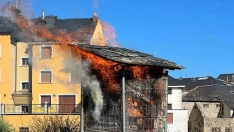 Arde el hotel insectos de Cacabelos | Fidel Ordás Arde el hotel insectos de Cacabelos | Fidel Ordás