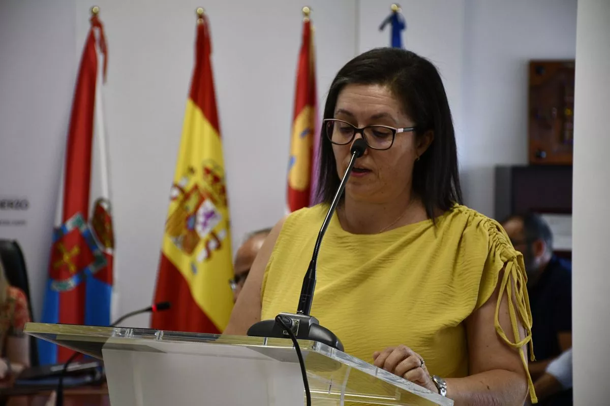 Josefa Álvarez justifica su dimisión porque el presidente del Consejo del Bierzo "no cumple su palabra"