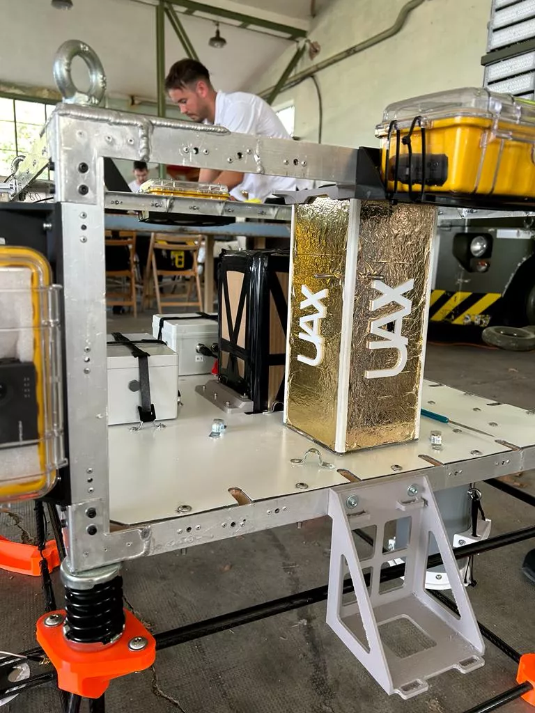 Alumnos UAX lanzan un microsatélite desde León para analizar el impacto del cambio climático en los bosques(7) Alumnos UAX lanzan un microsatélite desde León para analizar el impacto del cambio climático en los bosques(7)