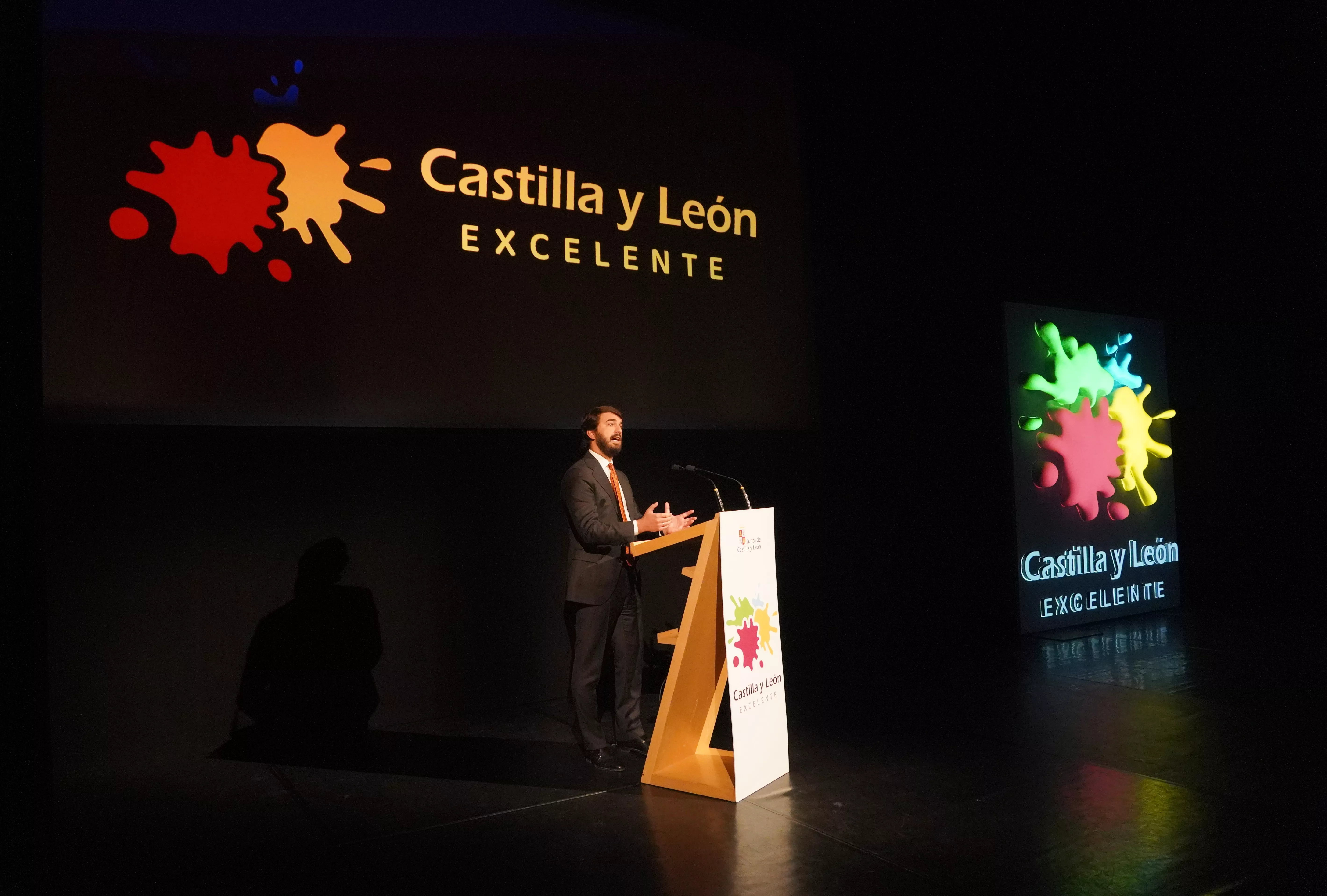La Junta suspende de forma “inmediata” cualquier uso de la marca ‘Castilla y León Excelente’ y su logo